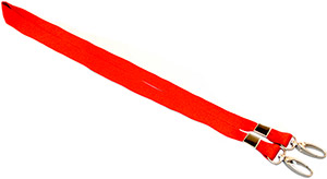 Красная лента с двумя матовыми карабинами, 15мм